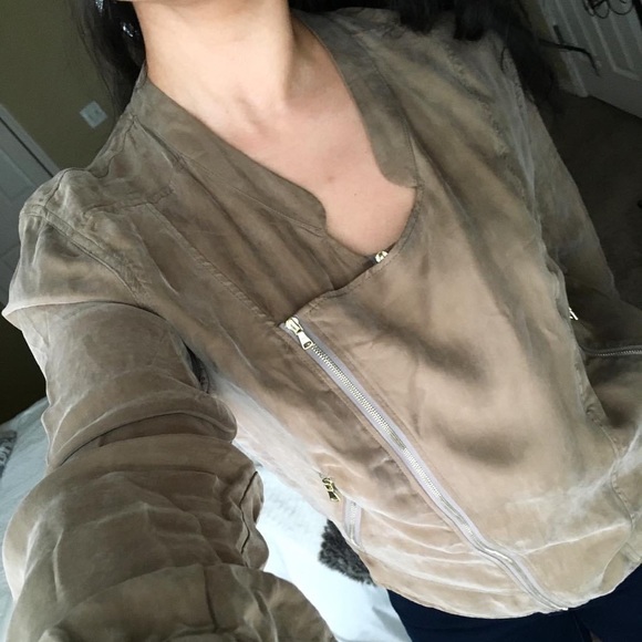 Blank NYC Lightweight Zip Jacket - Picture 6 of 6